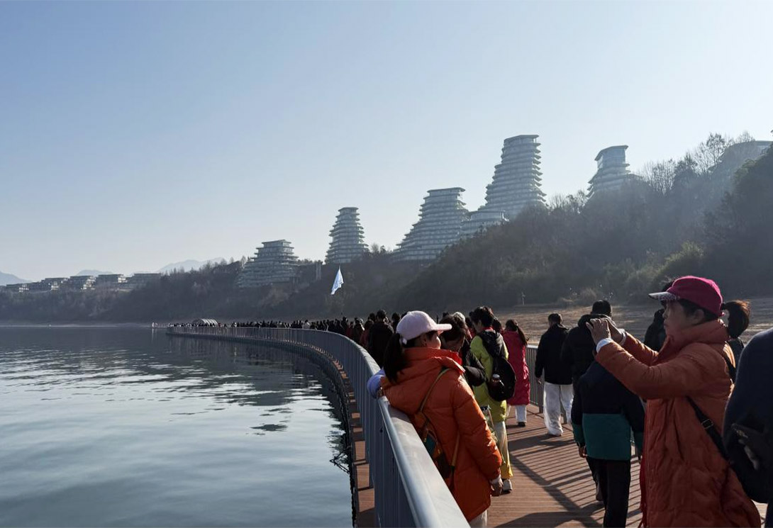 黄山区太平湖新一代文化景观主题浮桥