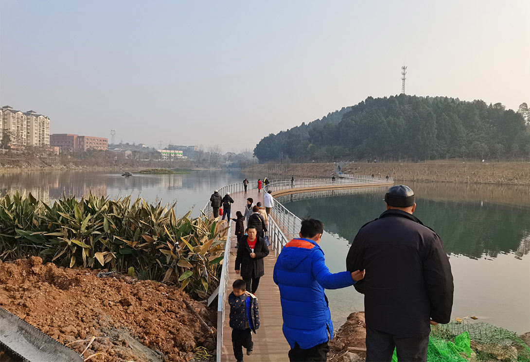 新闻联播报道|新一代水上生态环保景观浮桥