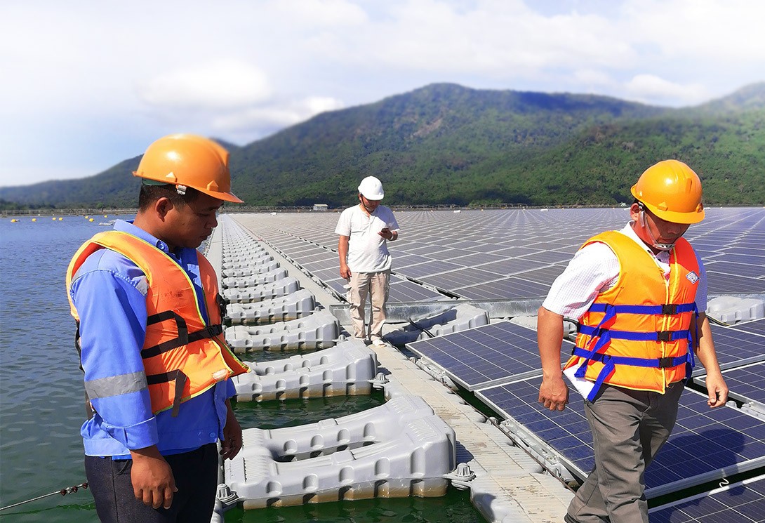 越南平顺省 200MW 大型水上漂浮光伏电站