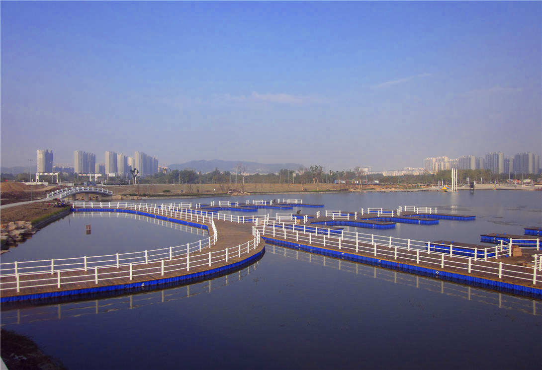 江苏溧阳燕湖公园大型浮动码头