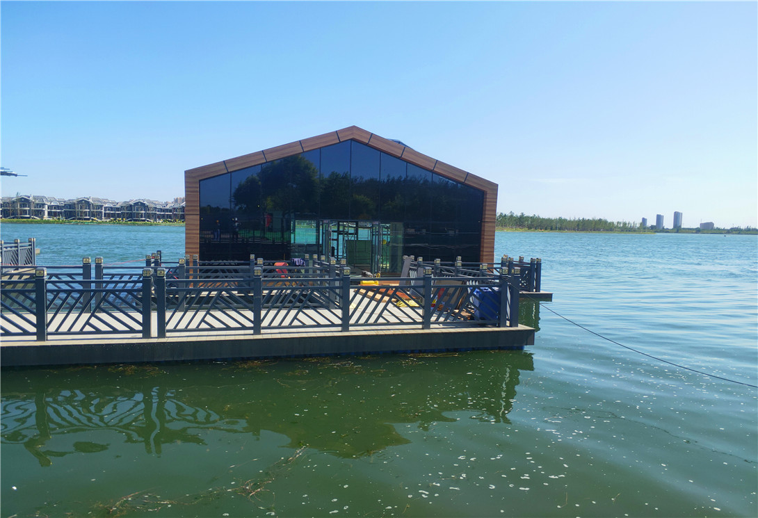 河北石家庄滹沱河景区高档水上漂浮餐厅