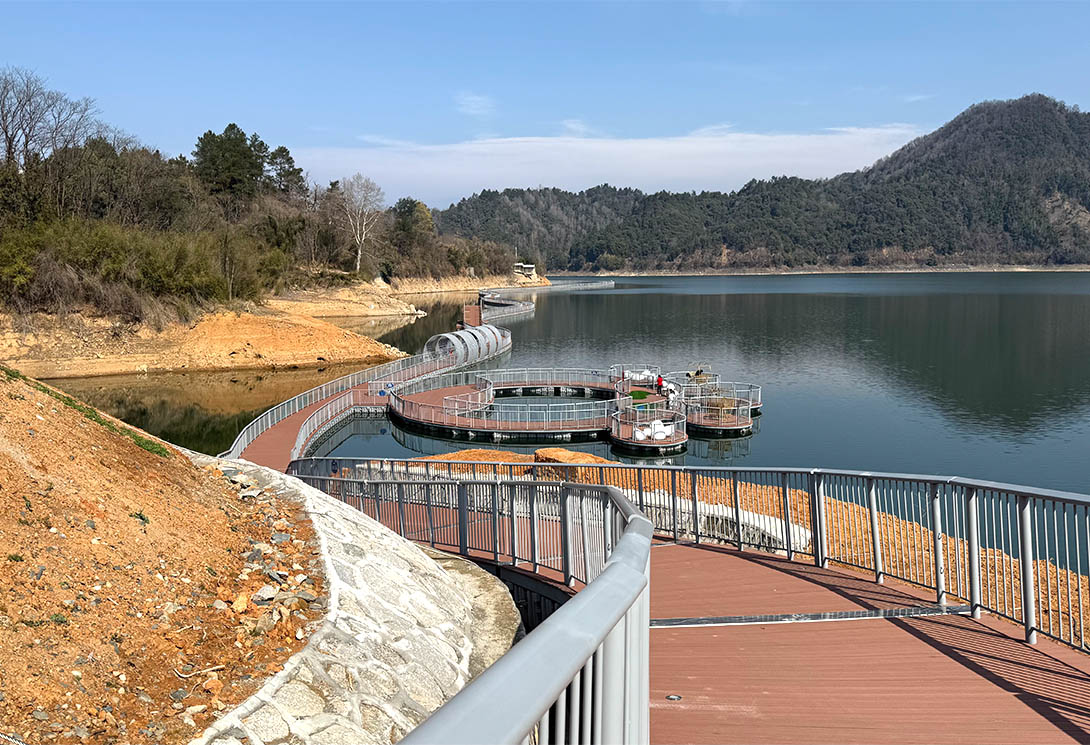 黄山区太平湖新一代文化景观主题浮桥